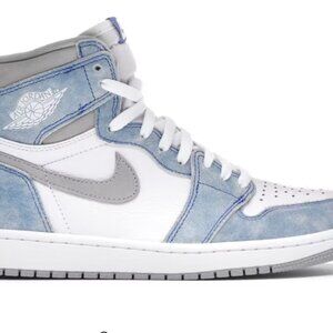 Jordan 1 Hyper Royal